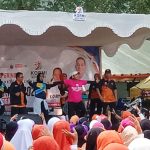 Senam massal di Pendopo DPRD Kota Cimahi diikuti sekitar 6000 peserta dari berbagai Induk Olahraga yang berada di bawah naungan KORMI Kota Cimahi - (Sumber: Ida/BJN)