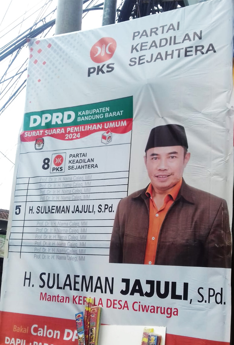 Mantan Kepala Desa Ciwaruga Sulaeman Zajuli yang merupakan Calon Anggota Legislatif (Caleg) Kabupaten Bandung Barat dari Partai Keadilan Sejahtera (PKS) - (Sumber: Euis Rukiah/BJN)