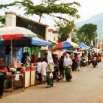 Suasana Bazar Ramadan 1445 Hijriah di Kampung Babakan Nagot, Desa Sudalarang, Kecamatan Sukawening, Kabupaten Garut -