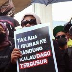 Protes Warga Dago Elos atas sengketa tanah dengan pihak keluarga Muller