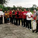 Kunjungan lokasi di desa Subak Jaka jajaran kepala dinas kabupaten Tabanan, Kabupaten Sumedang dan Universitas Widyatama
