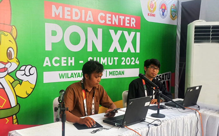 Arjuna H. T. Munthe (duduk sebelah kiri), Pemimpin Umum media online “Lidinews.id”