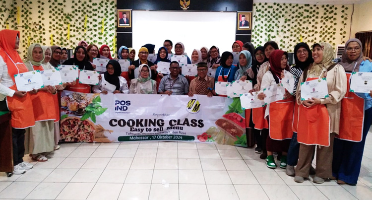 Foto bersama para peserta pelatihan hari kedua (17 Oktober 2024) dengan materi Cooking Class dengan Trainer Chef Dian Permatasari yang diikuti 30 orang peserta - (Sumber: MJM)