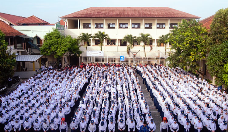 Gedung SMP Negeri 10 Cimahi - (Sumber: Henni)