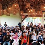 Suasana acara pembukaan acara Festival Literasi dan Buku Murah yang berlangsung di Bale Pare, Kota Baru Parahyangan, Kabupaten Bandung Barat - (Sumber: Rohman/BJN)