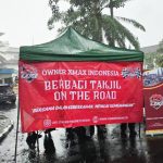 Posko pembagian takjil gratis KOmunitas OXI yang terletak di depan Gedung Sate Kota Bandung - (Sumber: Eriez)