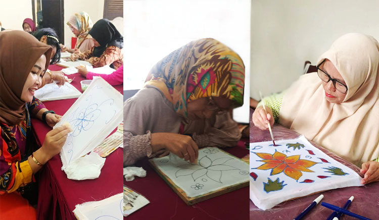 Suasana kegiatan Workshop “Batik Malam Dingin Ramah Lingkungan” yang berlangsung di RW 07, Kelurahan Sarijadi, Kota Bandung - (Sumber: RM/BJN)
