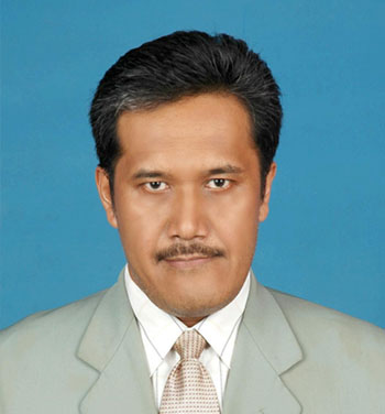 Dr. Nuryaman, Dekan Fakultas Ekonomi dan Bisnis Universitas Widyatama - (Sumber: Koleksi pribadi)