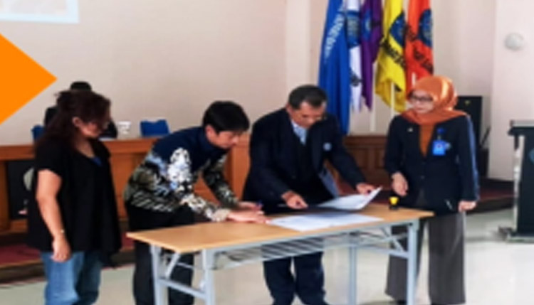 Penandatanganan MOU antara STIEPARDengan PT. Sahabat Jepang Indonesia - (Sumber: Humas STIEPAR YAPARI)
