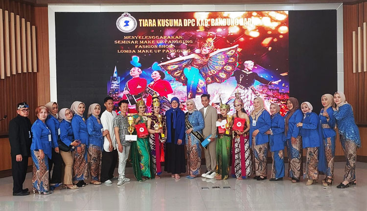 Tiara Kusuma Bandung Barat