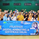 Foto bersama peserta Pelatihan Digital Marketing & Sertifikasi Halal di GadeSpace, Kota Cimahi pada Sabtu (05/07/2025) - (Sumber: BJN)