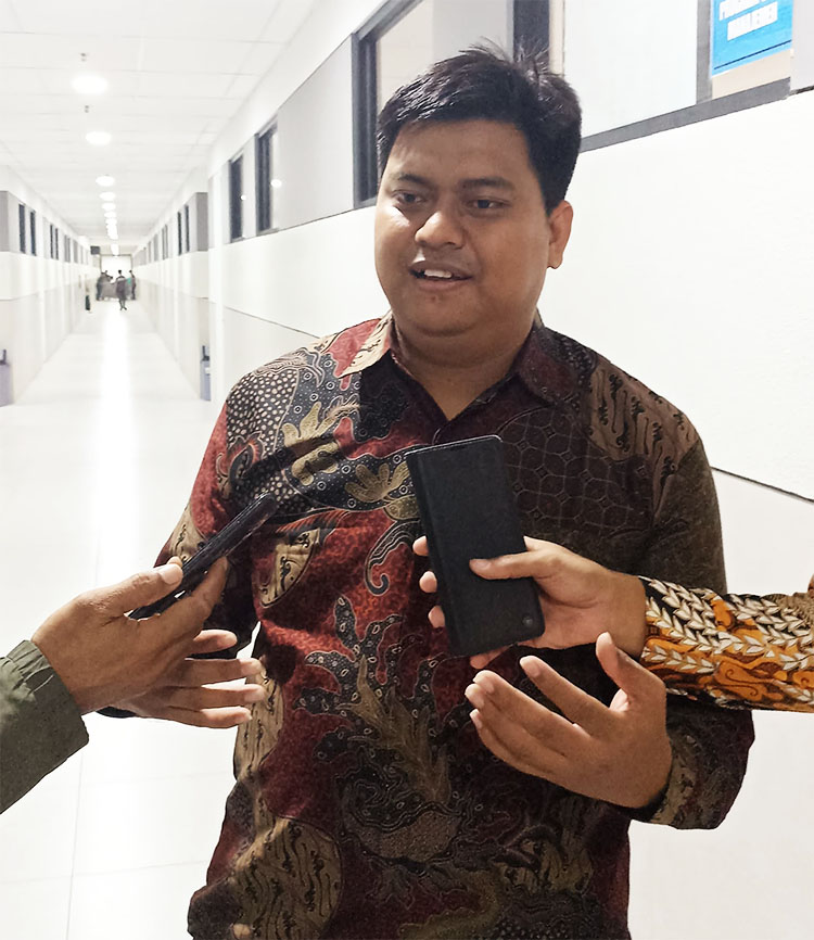 Ketua Panitia Seminar Nasional Pemasaran bertajuk “Membongkar Rahasia Bisnis Sukses Affiliate Marketing From Zero to Hero”, Denies Susanto - (Sumber: Fuadi)