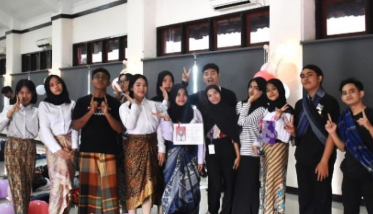 Hari ke 4, Jumat 12 September 2025, acara Puncak kreatifitas mahasiswa dan penutupan Prospekku 2025 oleh ketua STIEPAR YAPARI - (Sumber: Humas STIEPAR YAPARI)