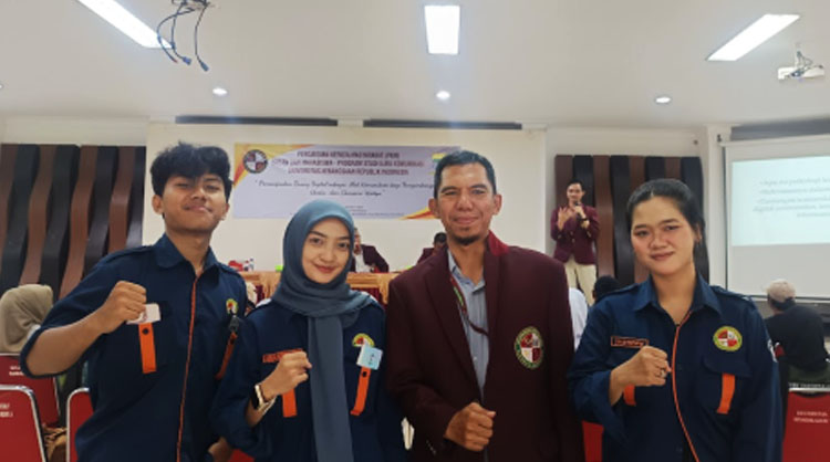 Foto bersama Mahasiswa Komunikasi UKRI