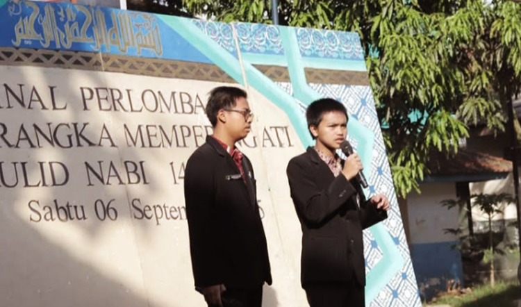 Pidato Multi Bahasa di Pongok Pesantren Mathla’ul Huda ( Simber Instagram mathla’ul Huda )