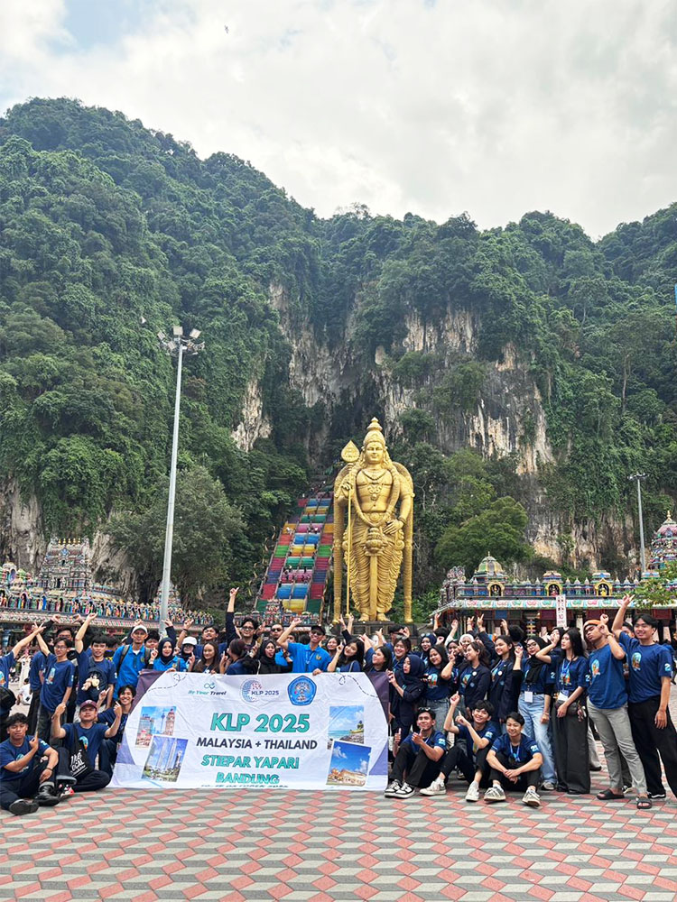 KLP 2025 ke Sleeping Budha, Thailand - (Sumber: Humas STIEPAR YAPARI)