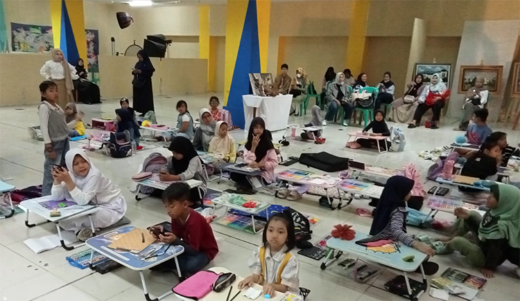 Ilustrasi: Suasana lomba menggambar dan mewarnai di Cima'Art Edupreneur, Cimahi Mall, Kota CImahi - (Sumber: Cima'Art Edupreneur)