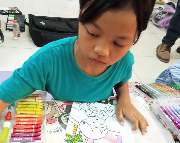 Ilustrasi: Seorang anak sedang menggambar - (Sumber: Cima'Art Edupreneur)