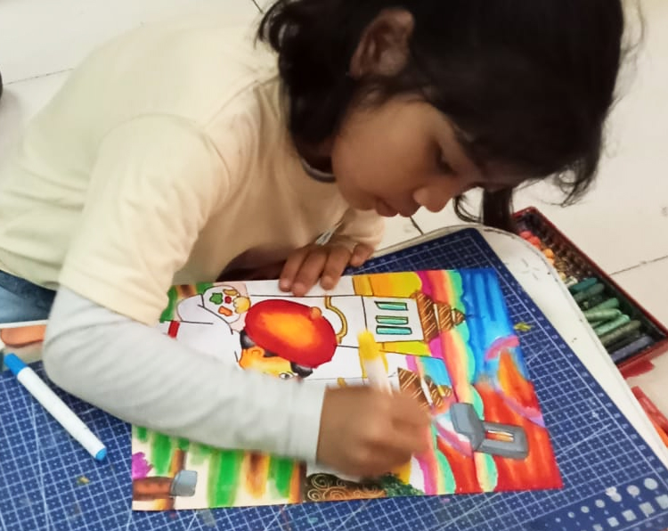 Ilustrasi: Seorang anak sedang menggambar - (Sumber: Cima'Art Edupreneur)