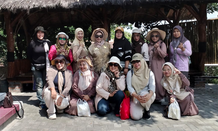 Kampung Adat Cireundeu